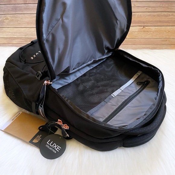 The North Face Women’s Jester Luxe 27 Liter Backpack - Picture 6 of 9